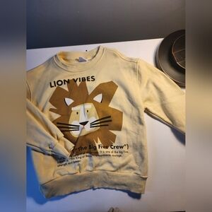 Zara Lion Vibes Yellow Sweatshirt 5/6Y